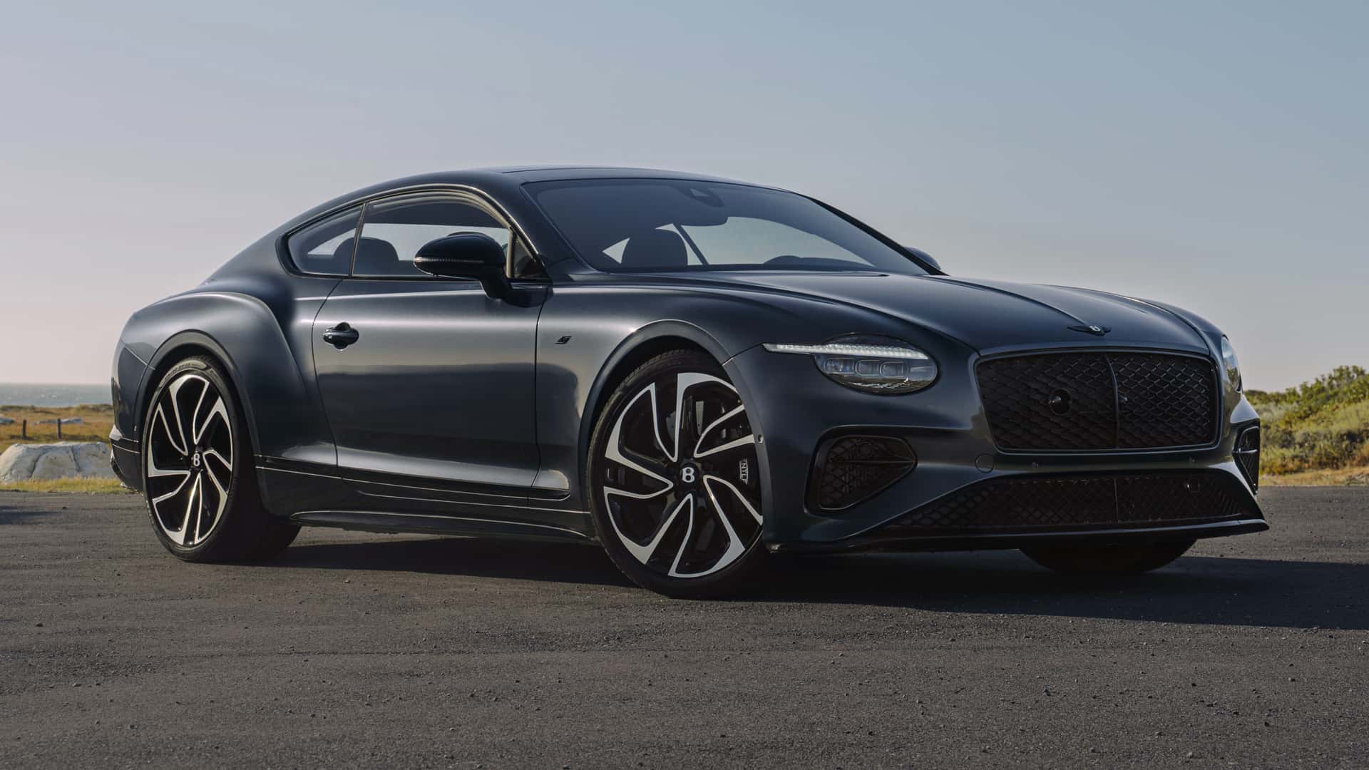 Новий Bentley Continental GT S переходить на гібрид та додає потужності