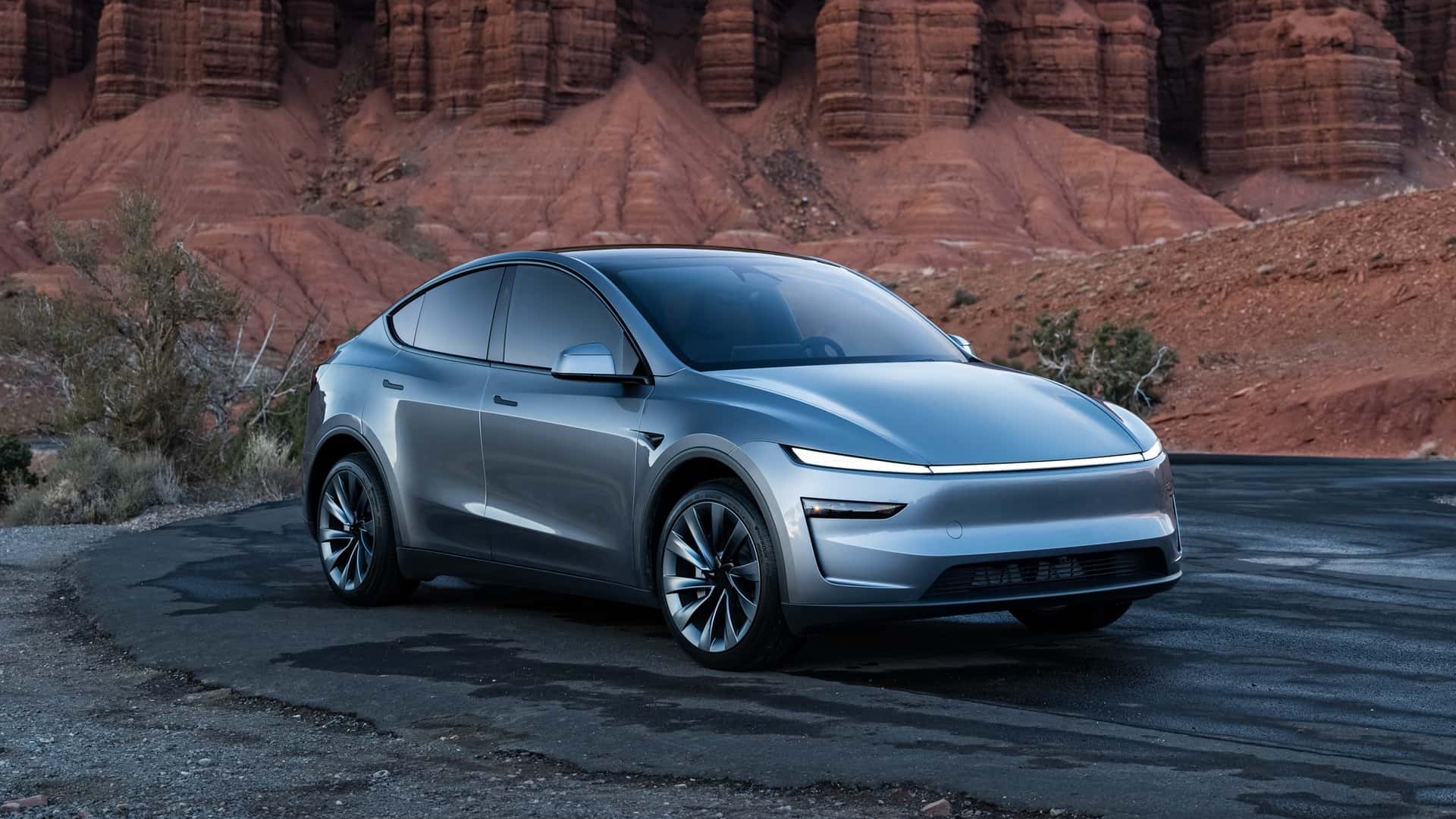 Новий 7-місний Tesla Model Y викликав обурення в інтернеті