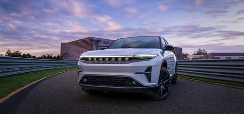 Jeep 2026: потужність 600 к.с. і 19 динаміків для максимального комфорту