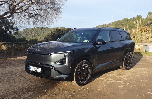 Тест-драйв Kia EV5: Чи готовий він стати наступним “світовим автомобілем”