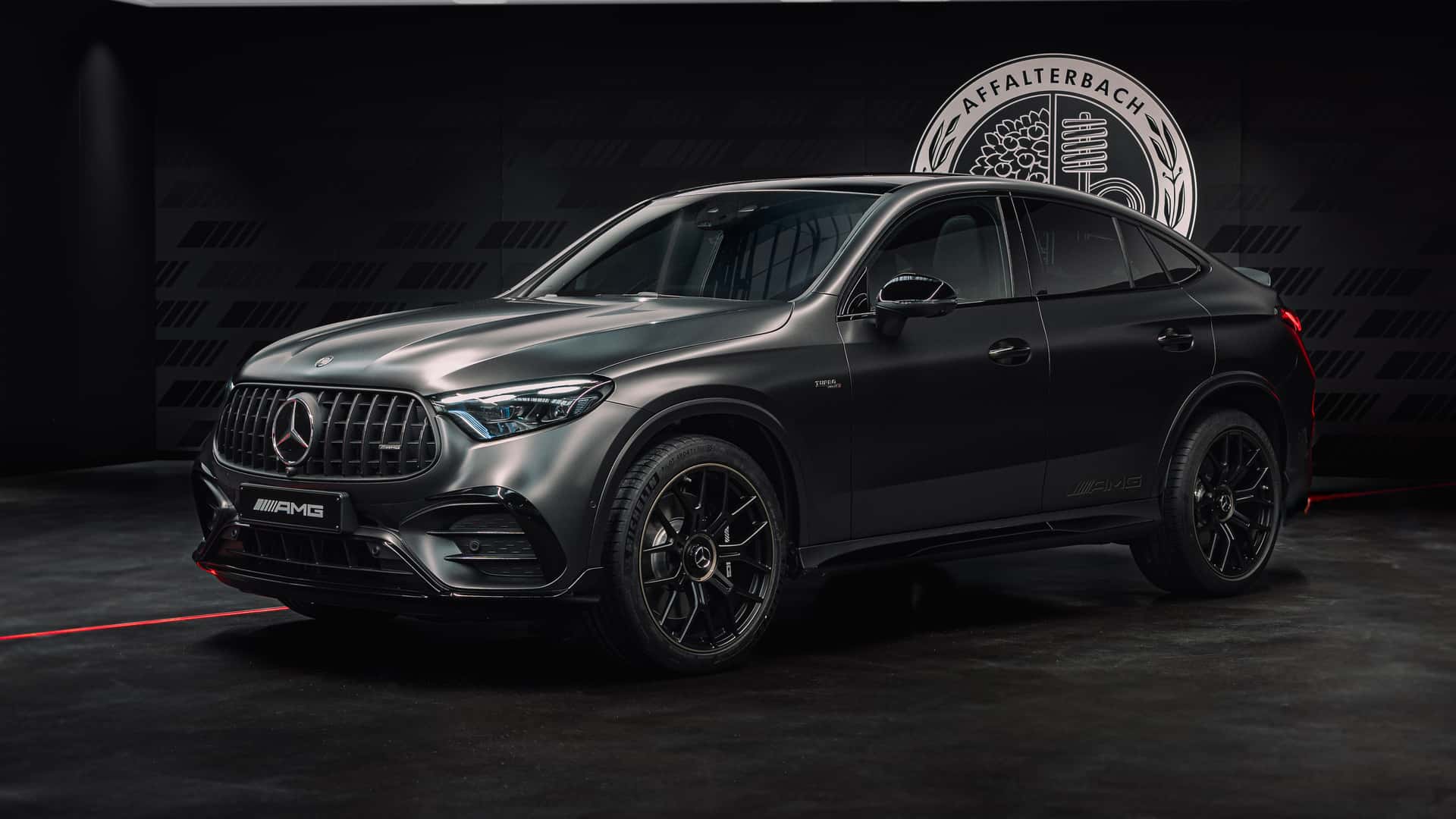 Mercedes-AMG GLC 53 повертається з шістьма циліндрами