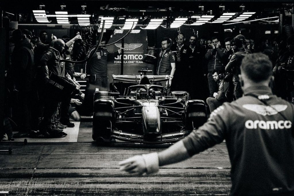 Технологічні тренди Формули-1 2026 від Adrian Newey, Red Bull та Mercedes