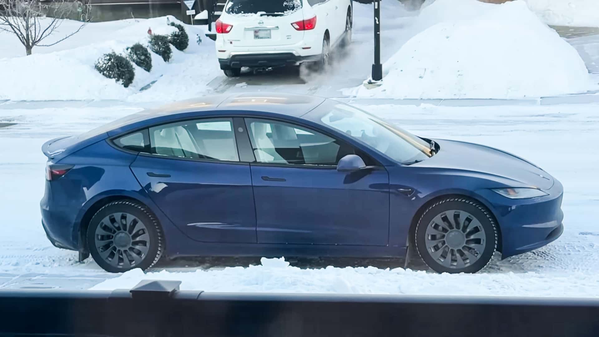 Вплив -33°F на зарядку та ефективність Tesla Model 3