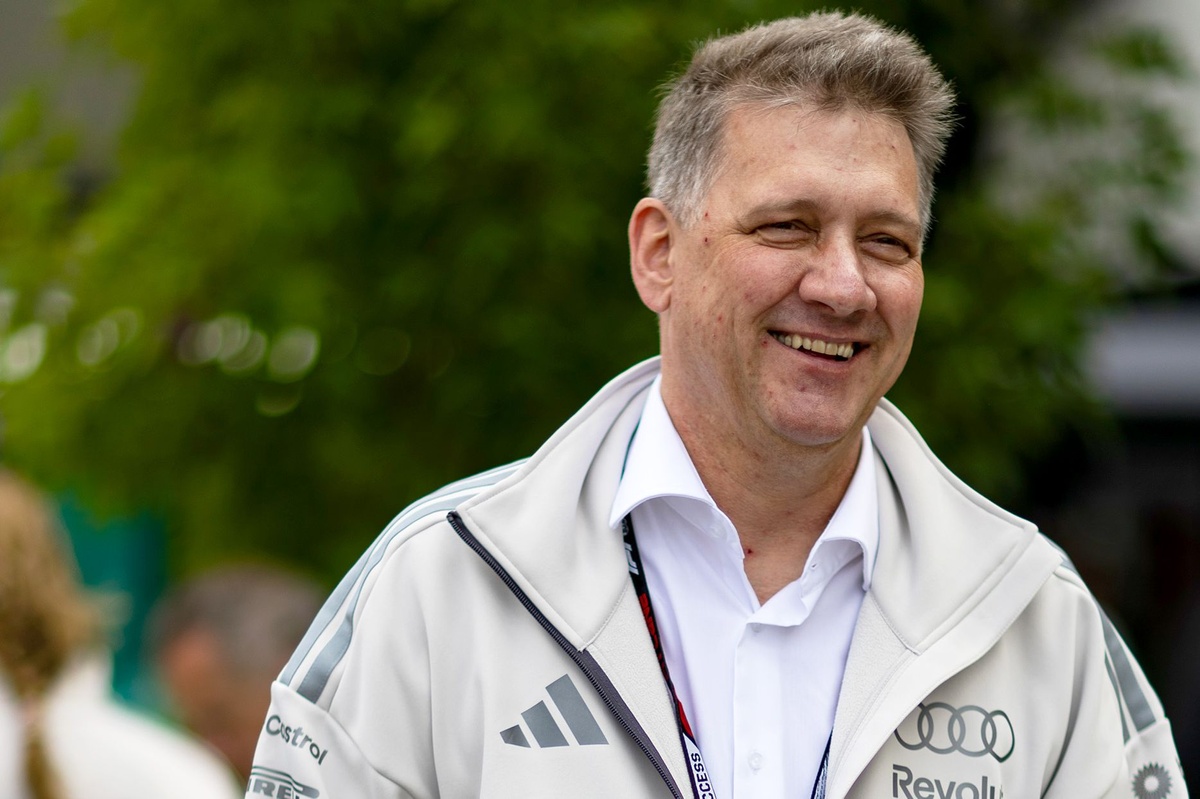 Історичний дебют Audi: Подорож навколо світу очима генерального директора компанії