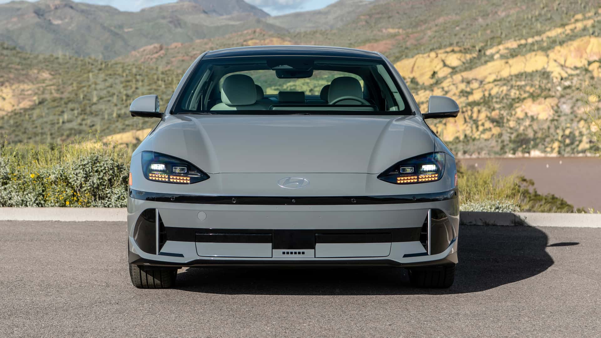 Hyundai Ioniq 6: чудова вживана електромобільна пропозиція з запасом ходу в 361 милю