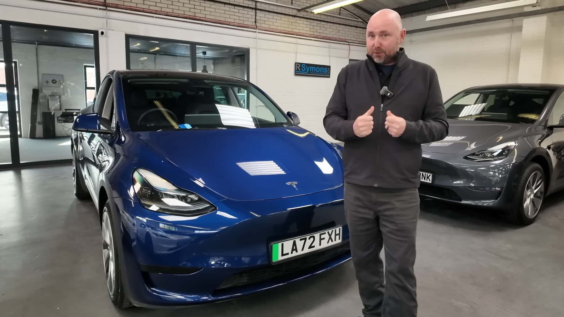 Вплив швидкої зарядки на батареї: досвід Tesla Model Y з пробігом 179,000 км