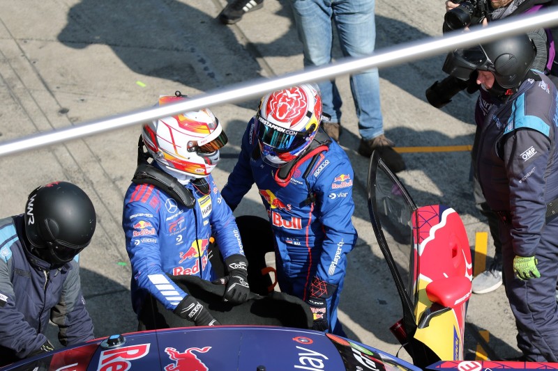 Дивовижна хитрість Верстаппена на Нордшляйфі, яка вразила Дані Жункаделлу