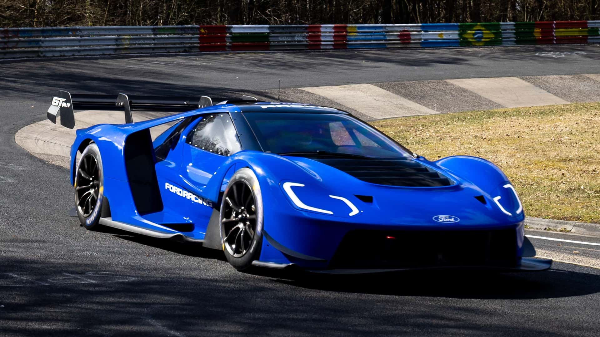 Ford GT перевершує Corvette ZR1X на Nürburgring