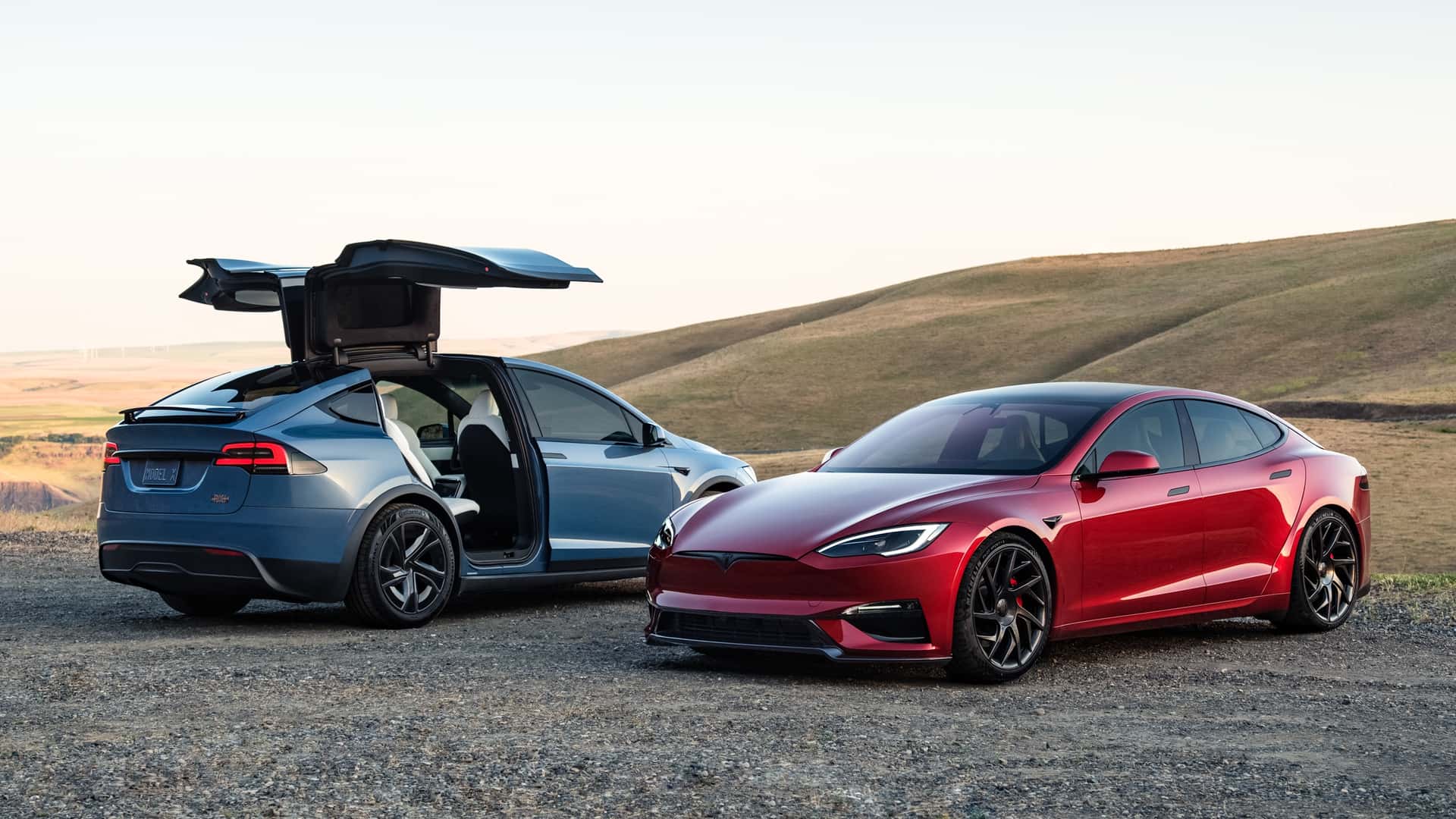 Останні Tesla Model S та Model X здорожчали на $15,000