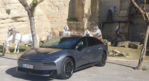 Тест-драйв Xpeng P7+: Великі можливості електроседана попри незначні недоліки