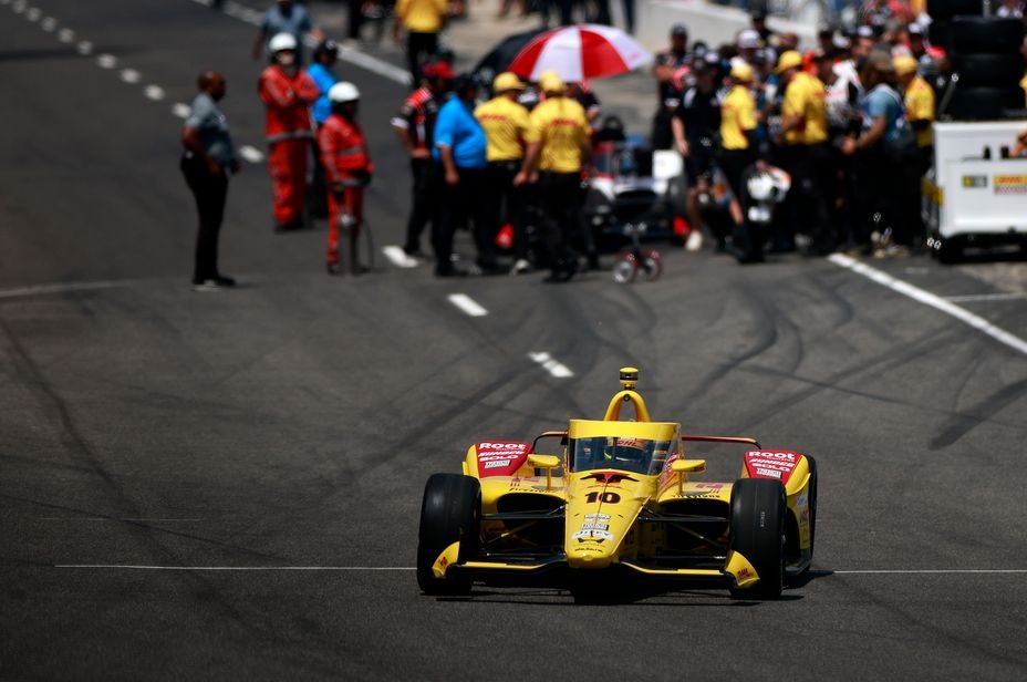 Алекс Пало переконливо здобуває поул на Indy 500, Россі другий