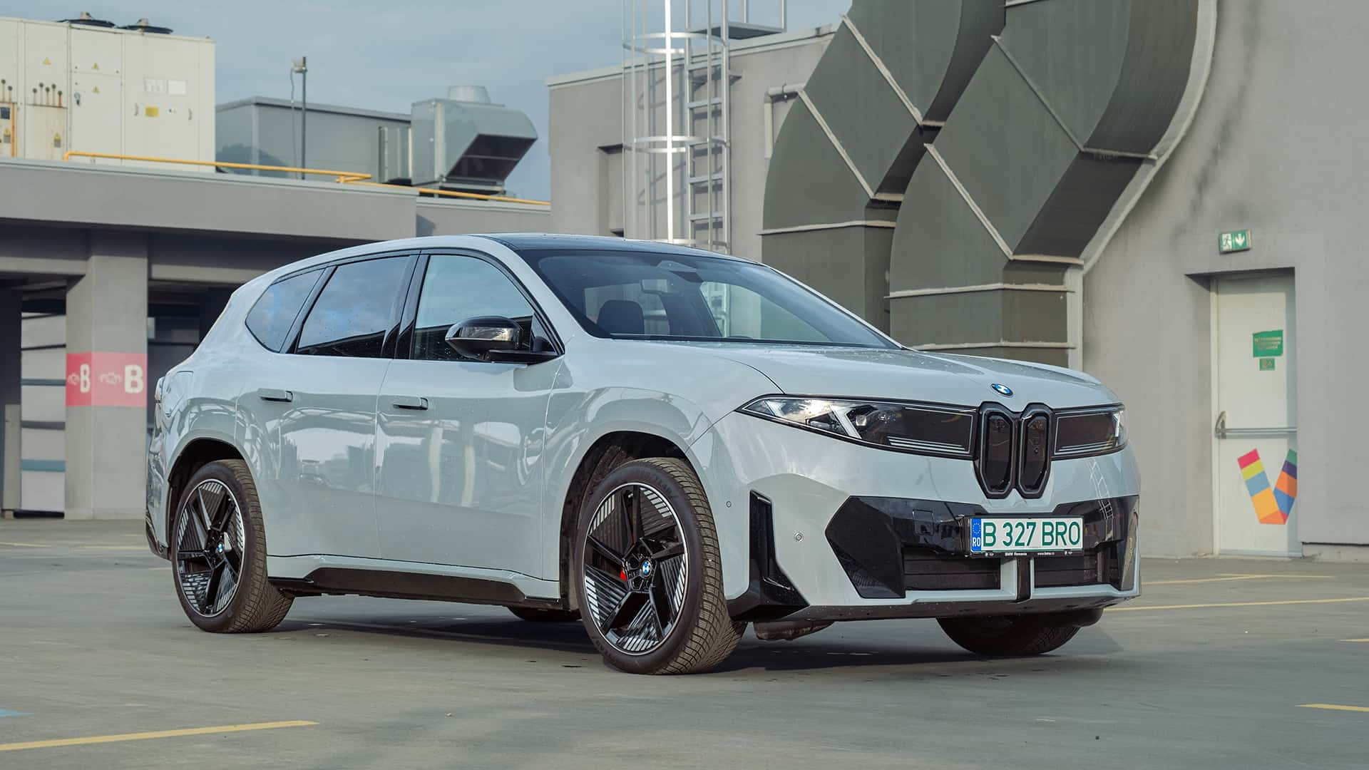 BMW iX3 перевершує всіх конкурентів у випробуванні на 620 миль