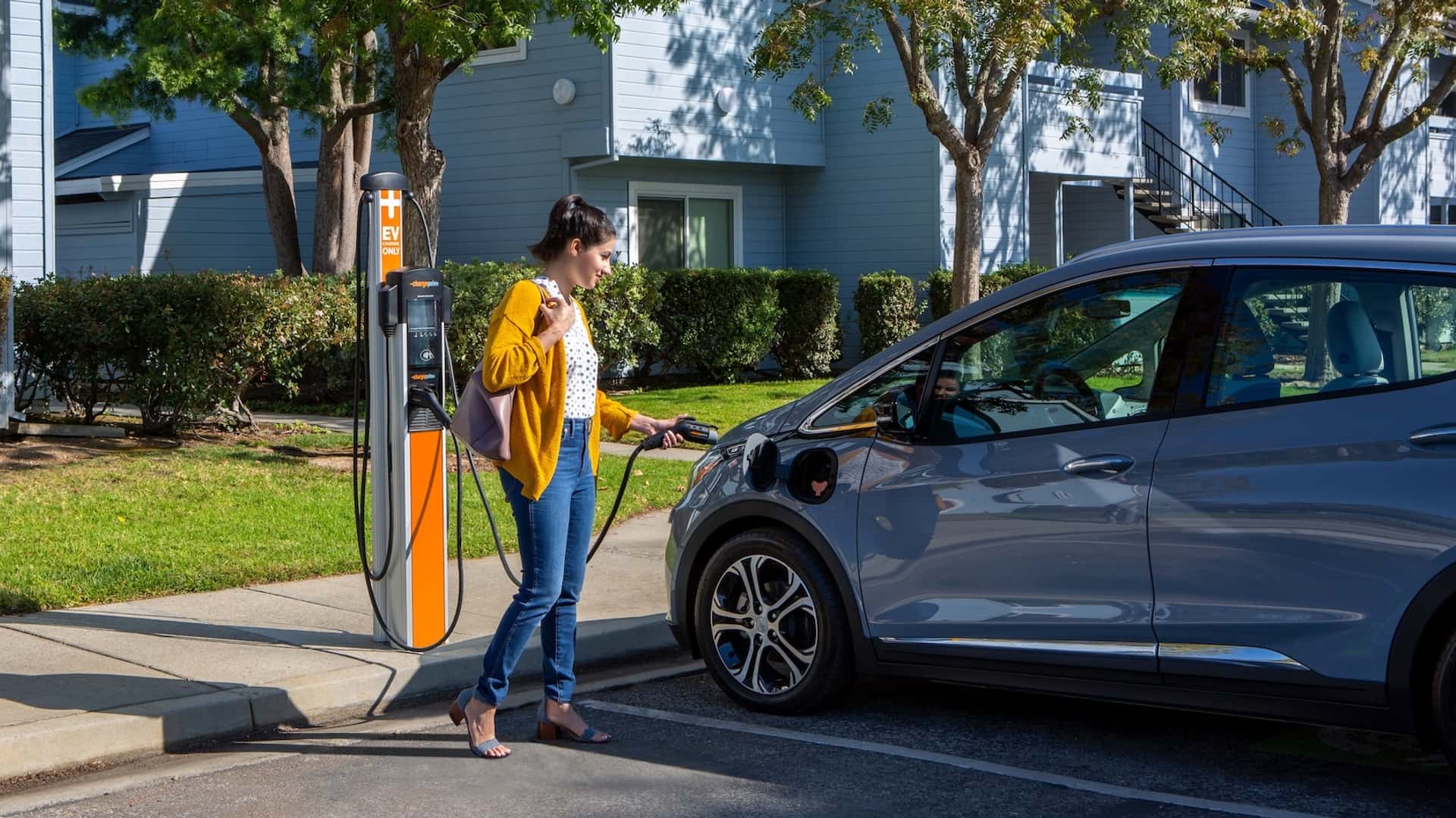 ChargePoint Plans 2500 New EV Charging Ports