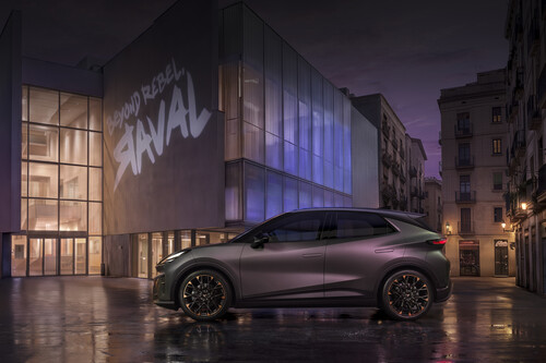 Cupra виводить Raval на німецький ринок