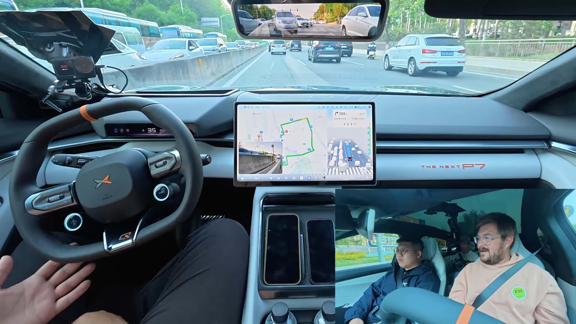 Tesla FSD має серйозного конкурента з кардинально іншим стилем водіння