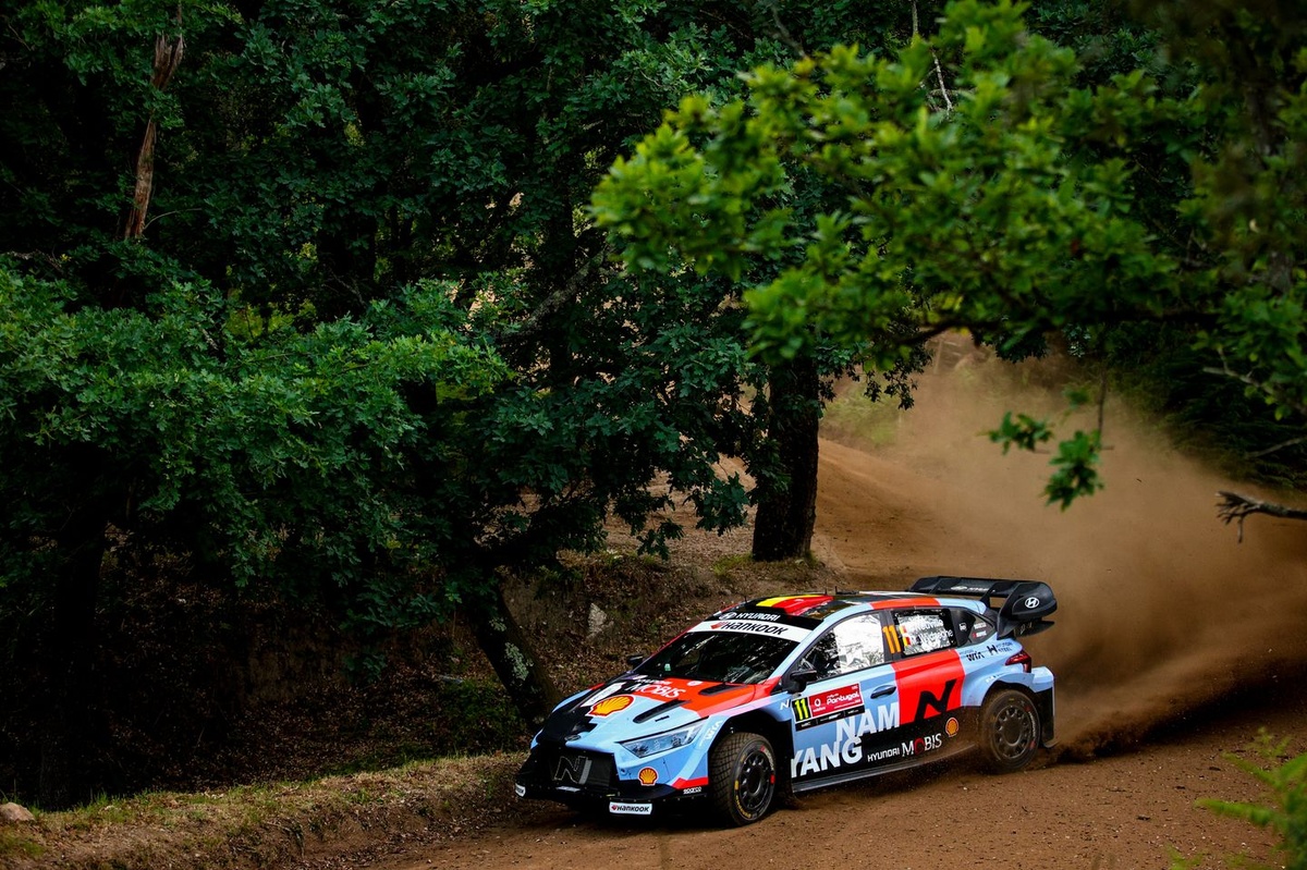 Тірі Невілл перериває переможну засуху Hyundai на WRC в Португалії