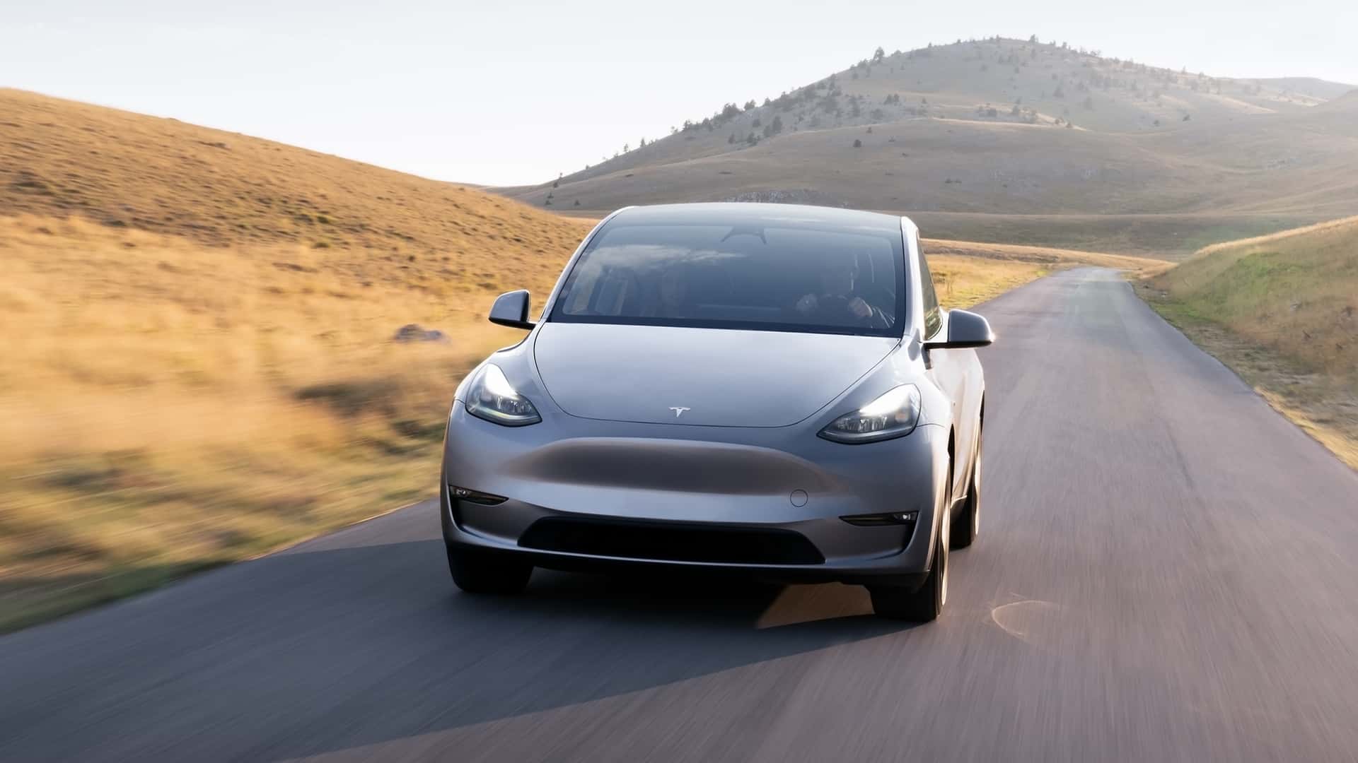 Tesla Model Y 2025 з низьким пробігом швидко втрачає запас ходу