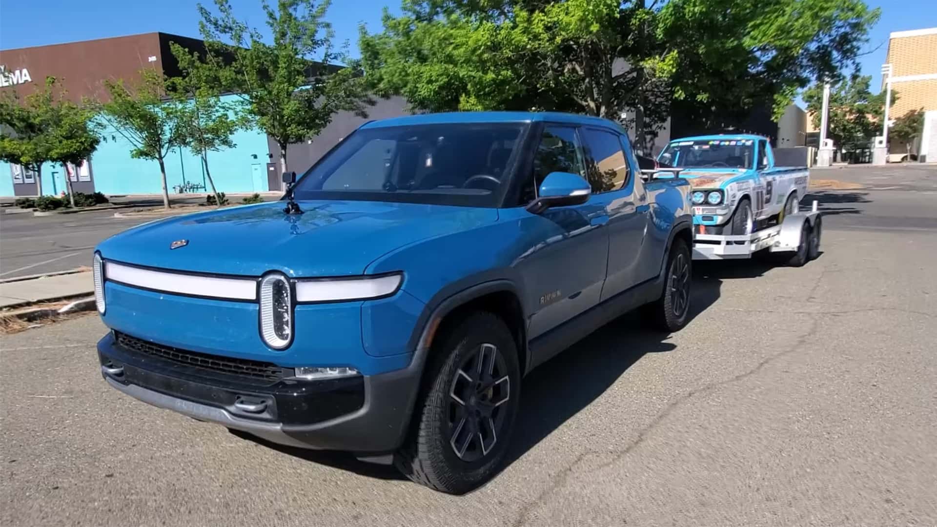 Rivian R1T Tows 1500 Miles for Less