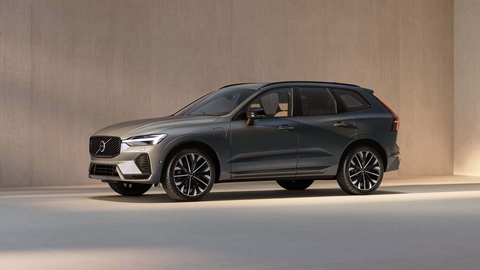 Volvo XC60 Plug-In Hybrid Gains Range Improvement
