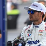 Кайл Ларсон відповідає Скотту Діксону про тривалість гонок NASCAR