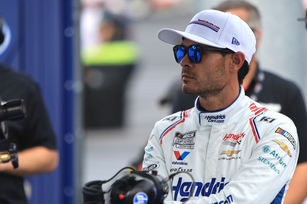 Кайл Ларсон відповідає Скотту Діксону: гонки NASCAR занадто довгі
