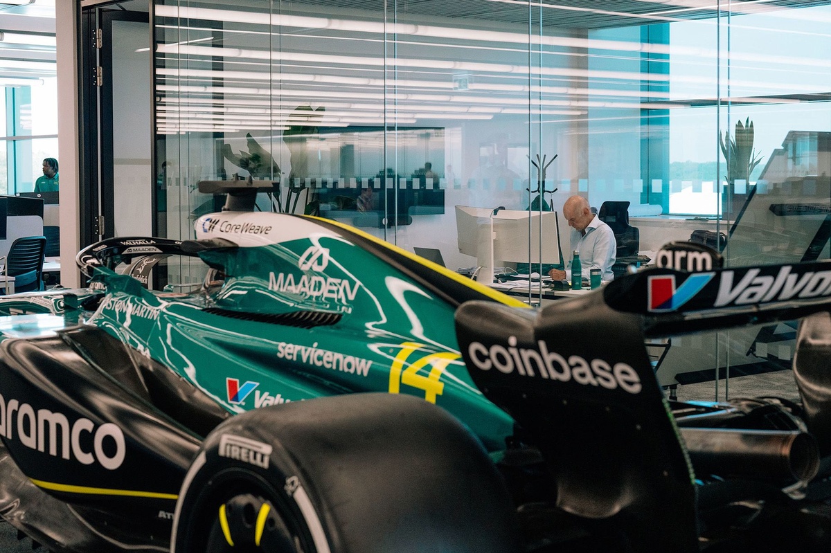 П’ять висновків з відвертого інтерв’ю Ньюї про проблеми Aston Martin у Формулі-1 2026 року