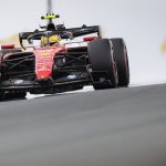 Льюіс Хемілтон задоволений Ferrari після важкого п'ятниці