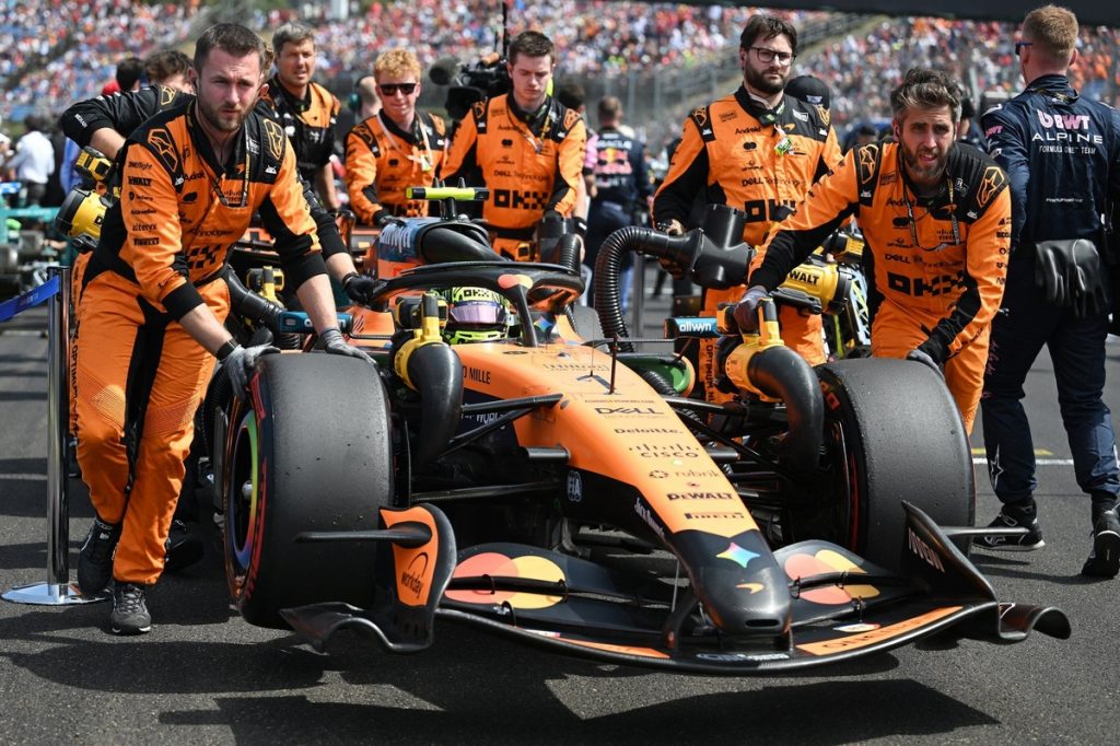 Причини, чому McLaren ще не зупинить розробку свого автомобіля Формули-1 2026 року