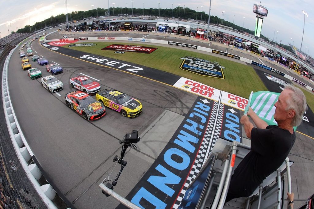 Турнірна таблиця Кубка NASCAR після гонки у Річмонді 2026