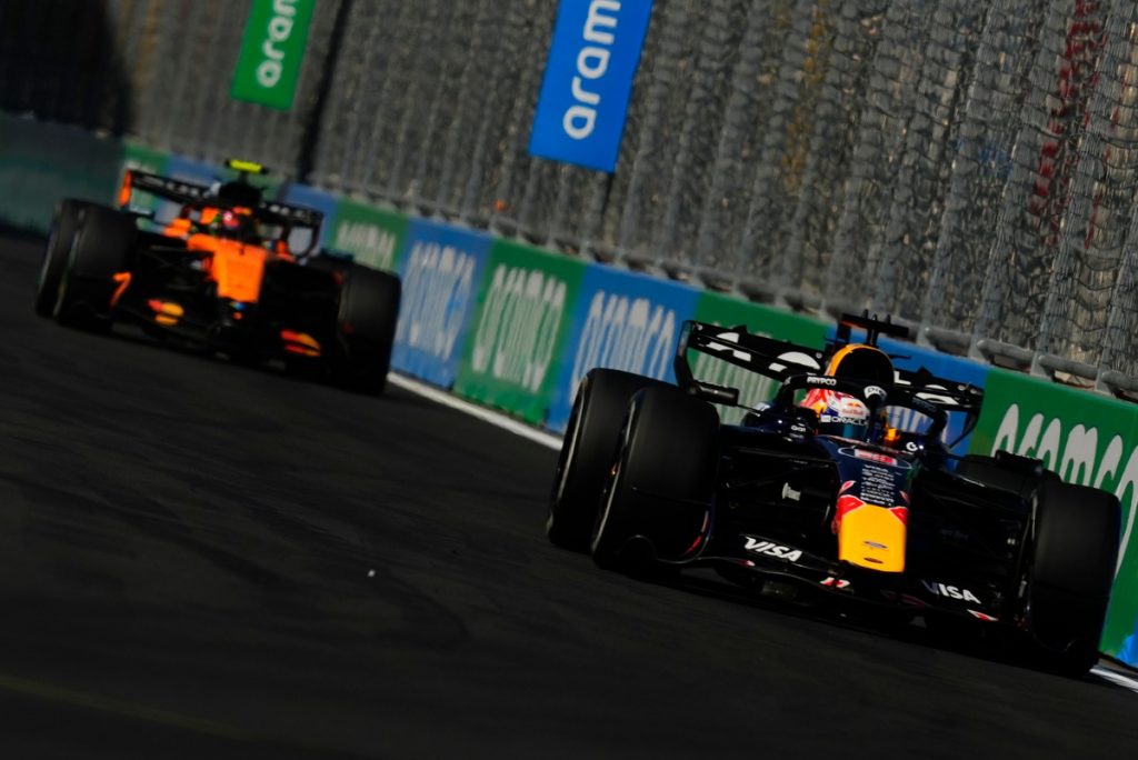 Lando Norris втратив перемогу на Гран-прі Мадрида через неможливе обгін