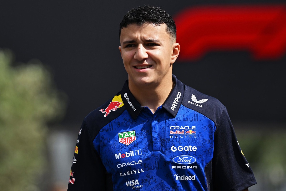 Red Bull підтверджує, що Ісак Хаджар має ‘довгостроковий’ контракт у Формулі-1
