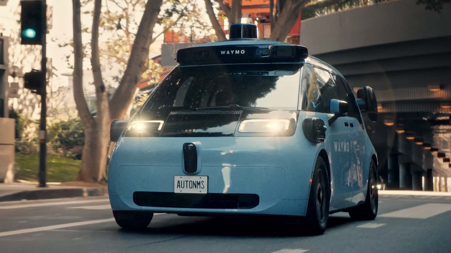 Нові показники безпеки Waymo демонструють перевагу над людьми за кермом