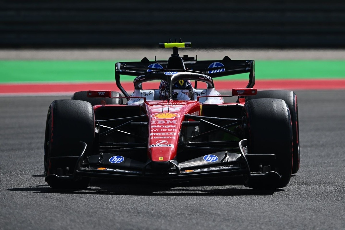 Льюіс Хемілтон випередив Макса Ферстаппена на FP3 Гран-прі США Формули-1
