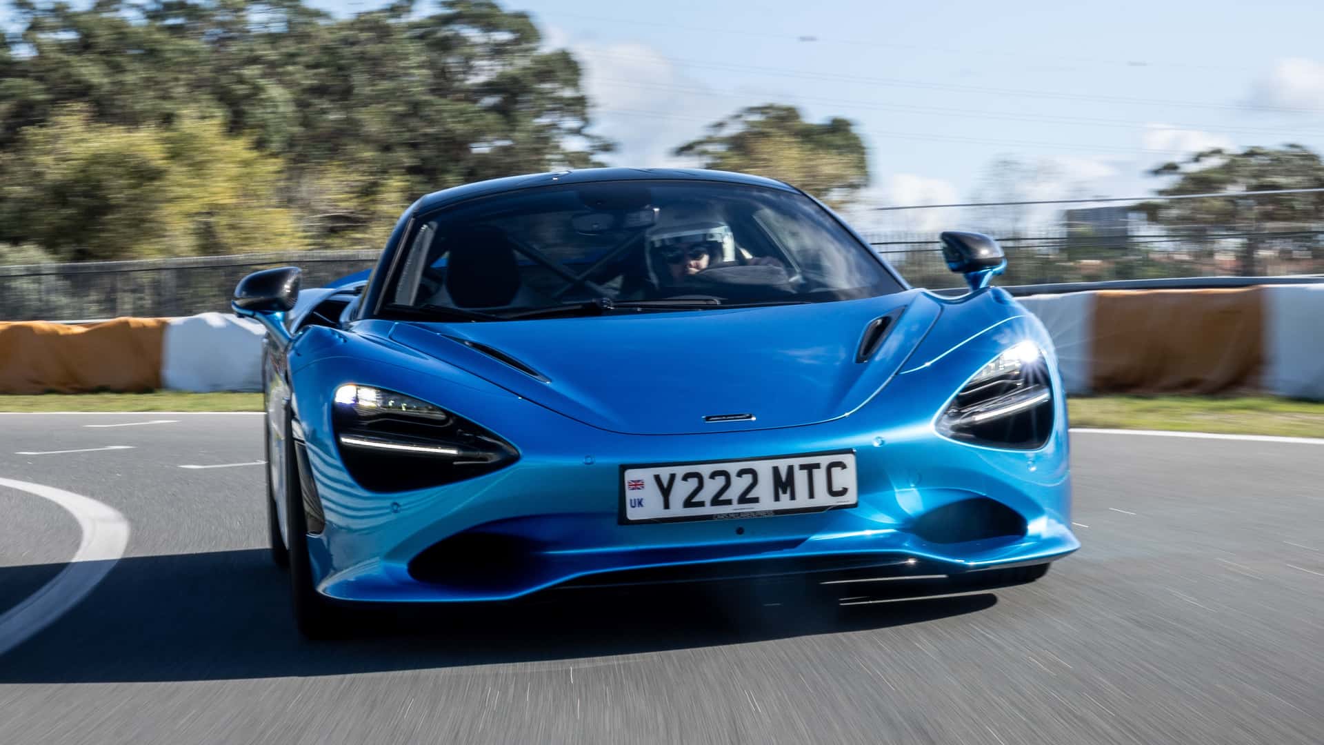 Завершення випуску McLaren 750S