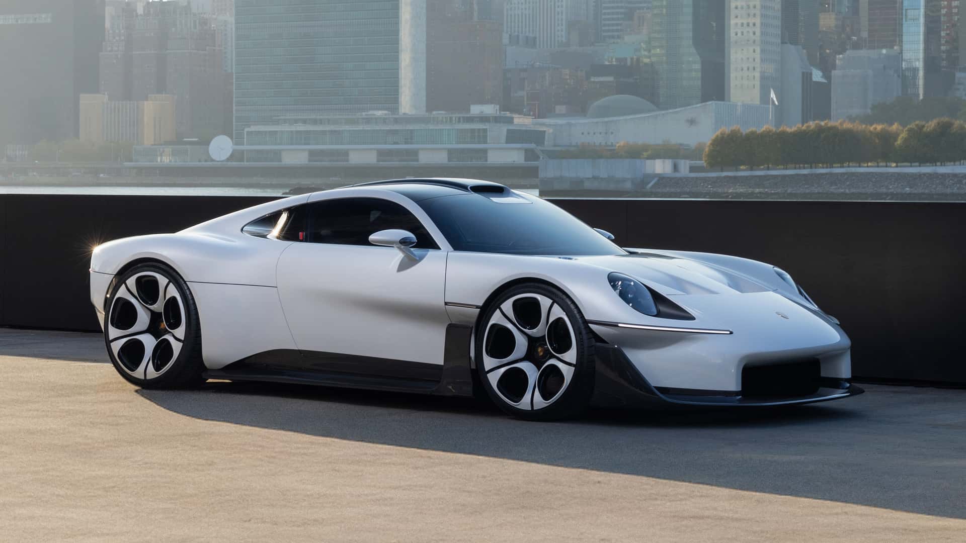 Porsche представляє суперкар майбутнього