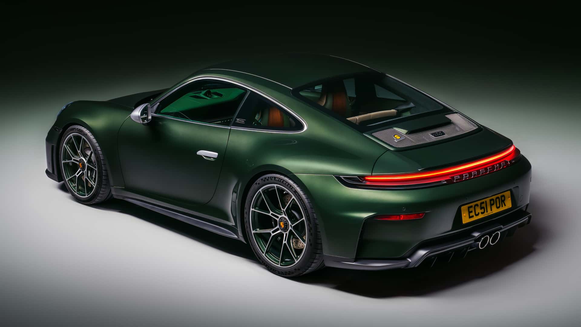 Porsche святкує 75-річчя у Великій Британії з унікальною 911 GT3
